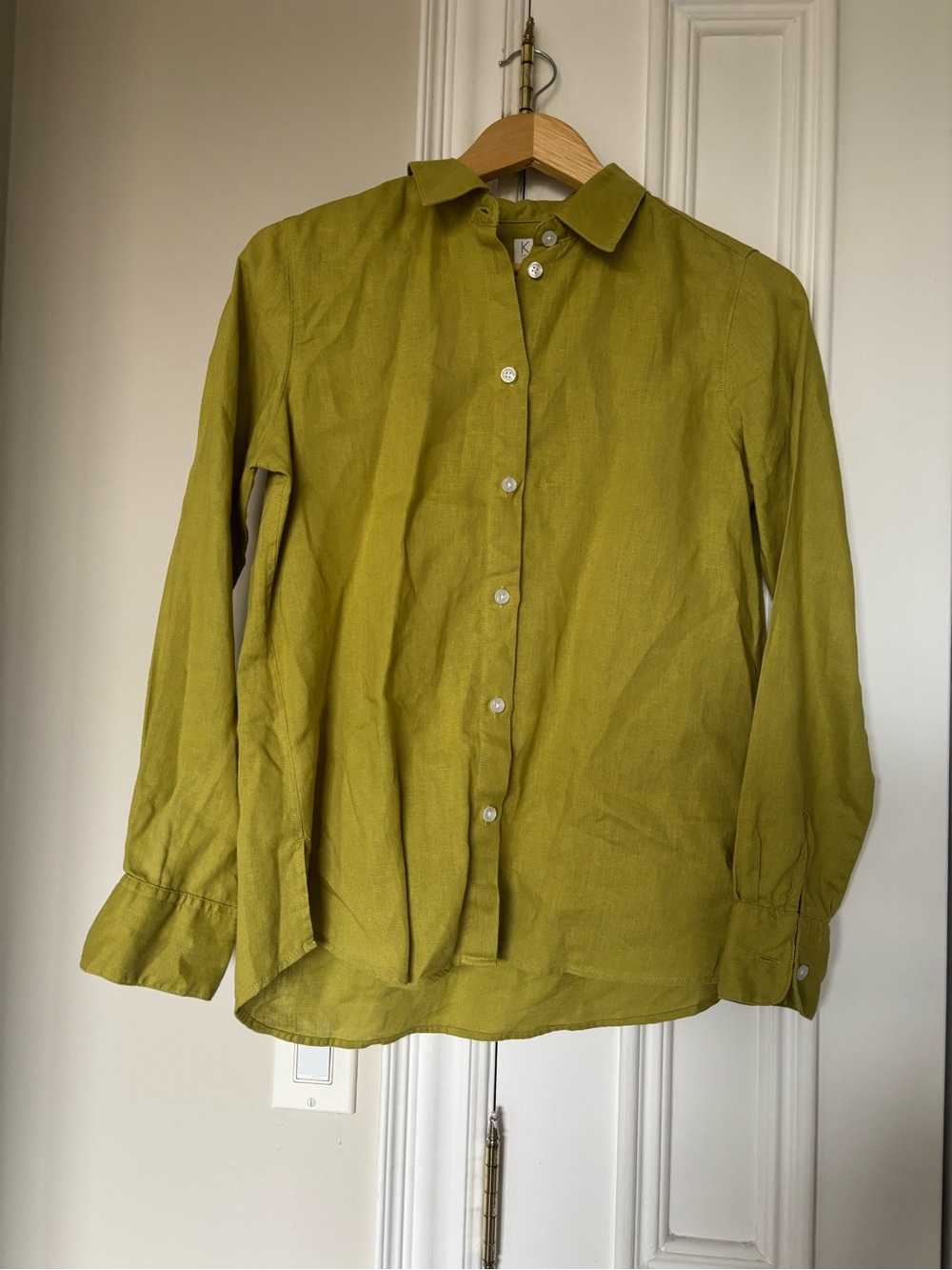 Kalli Collection Olive Green Linen Button-Down Shirt